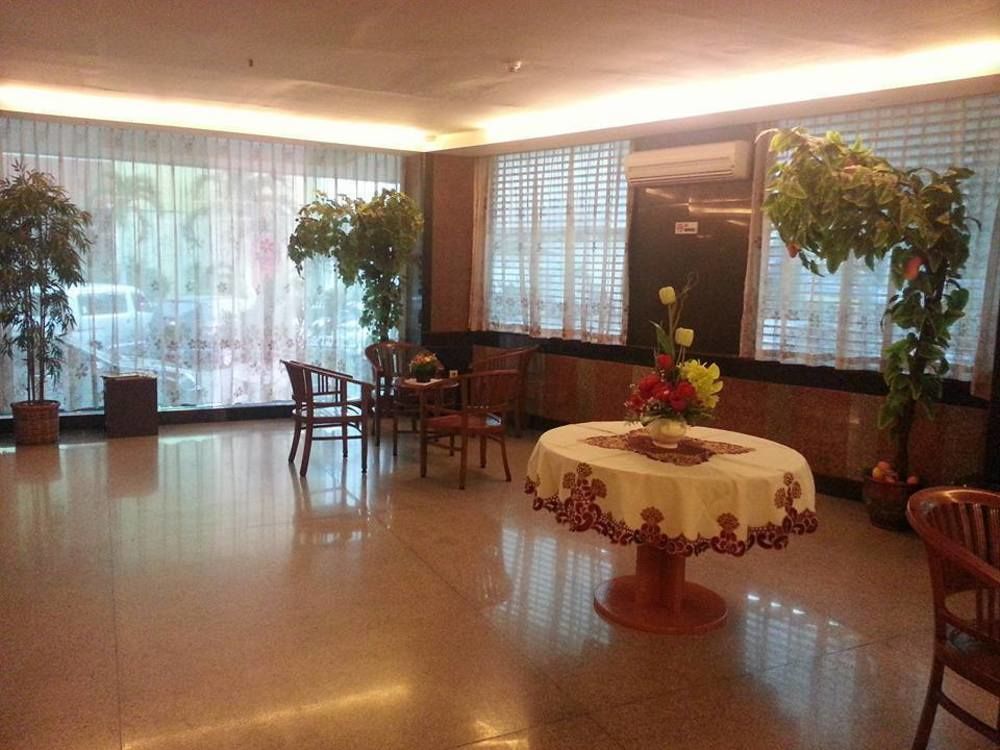 Plaza Hotel Harco Mangga Dua Cakarta Dış mekan fotoğraf