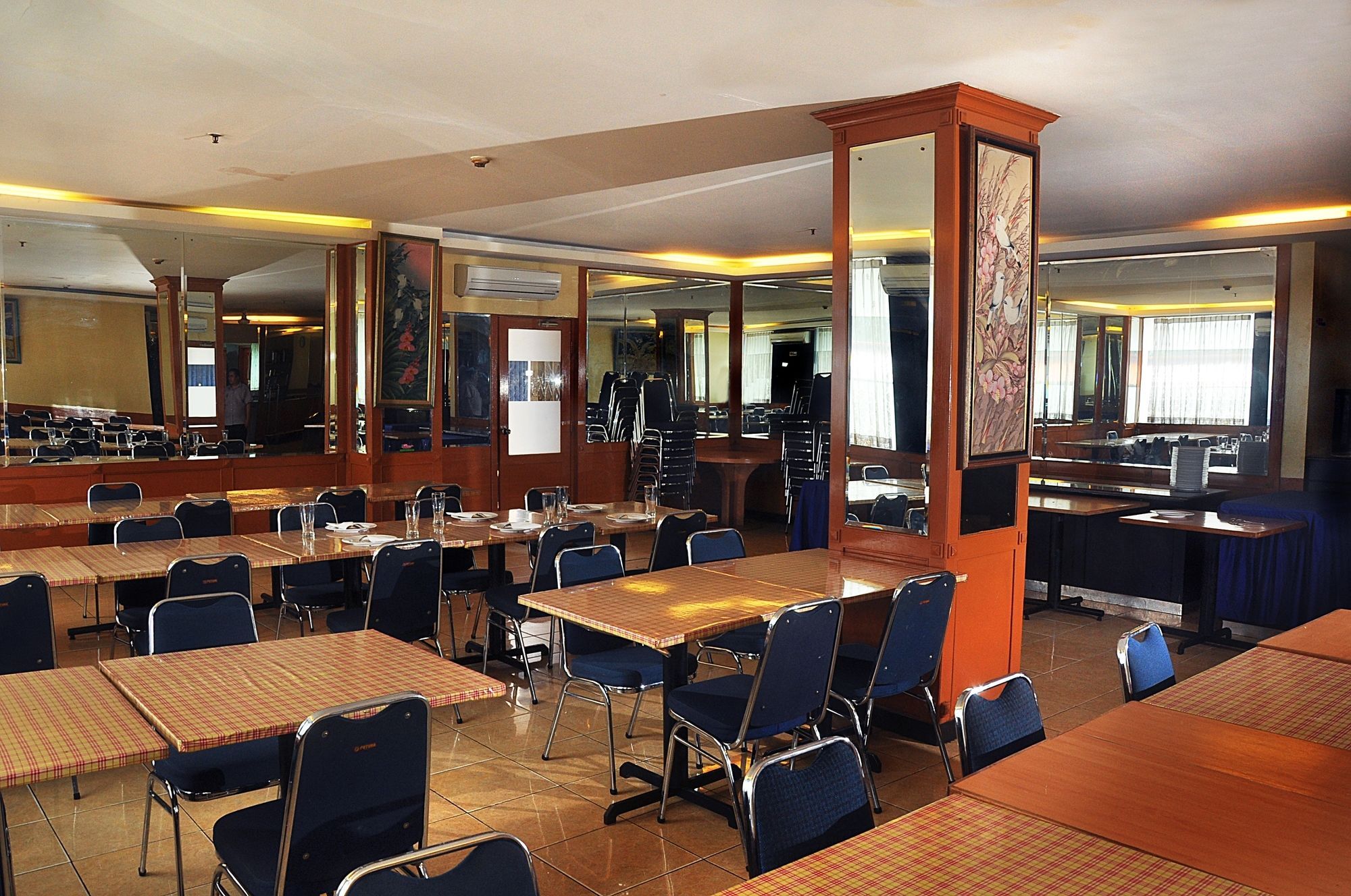 Plaza Hotel Harco Mangga Dua Cakarta Dış mekan fotoğraf